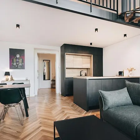 Neu! Palais Residenz Direkt Im Zentrum Inklusive Netflix *