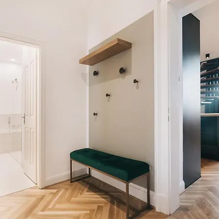 Tip! Modernes 90 Qm City-apartment Mit Stil & Komfort In Toplage Apartman Drezda